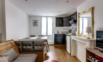 Short rental apartment in Rue de Rivoli