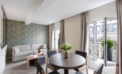 Short rentals apartment with a balcony